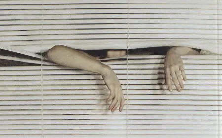 متن درباره دیروز؛ جملات زیبا و احساسی درباره گذشته
